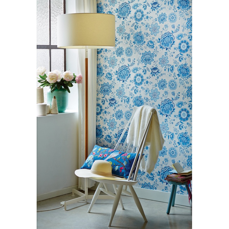 Kali Light Blue Folklore Chintz Wallpaper
